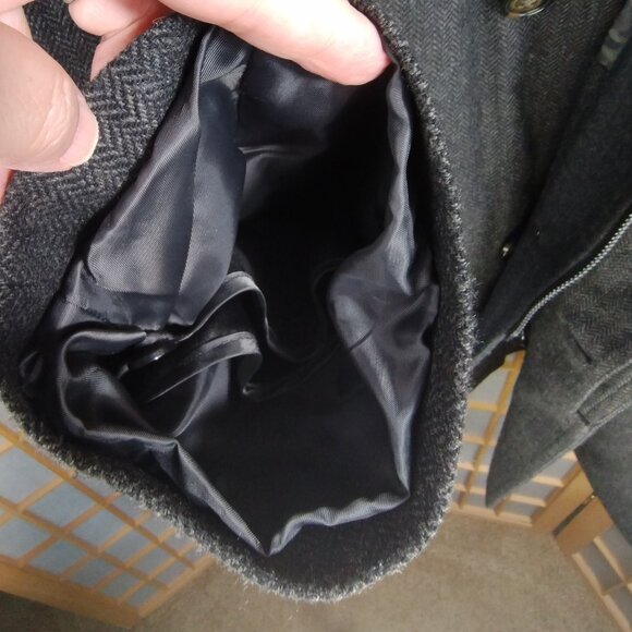 Lauren Ralph Lauren Lined Herringbone pattern Wool Blend Coat Size 46R - Picture 9 of 16